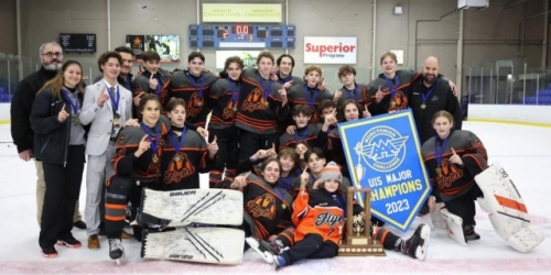 Dieppe Flyers win the 2023 BAUER Monctonian...