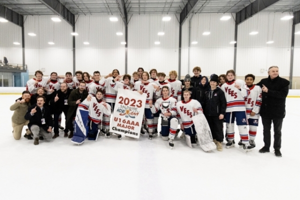 Voyageurs - your U16 IceJam Champions