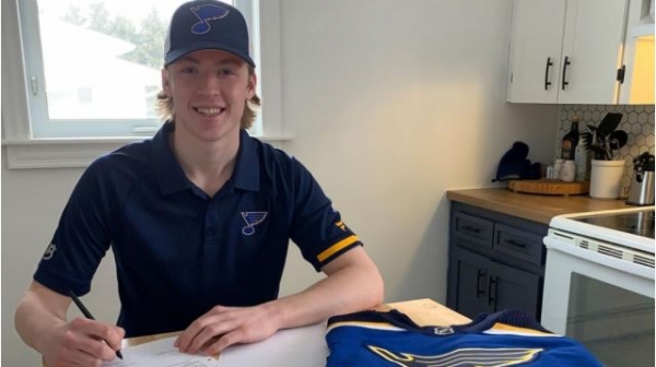 Blues sign Ellis to 3-year entry-level contract Goalie is 16-1-0 in 17 games in QMJHL this season by Chris Pinkert / St. Louis Blues